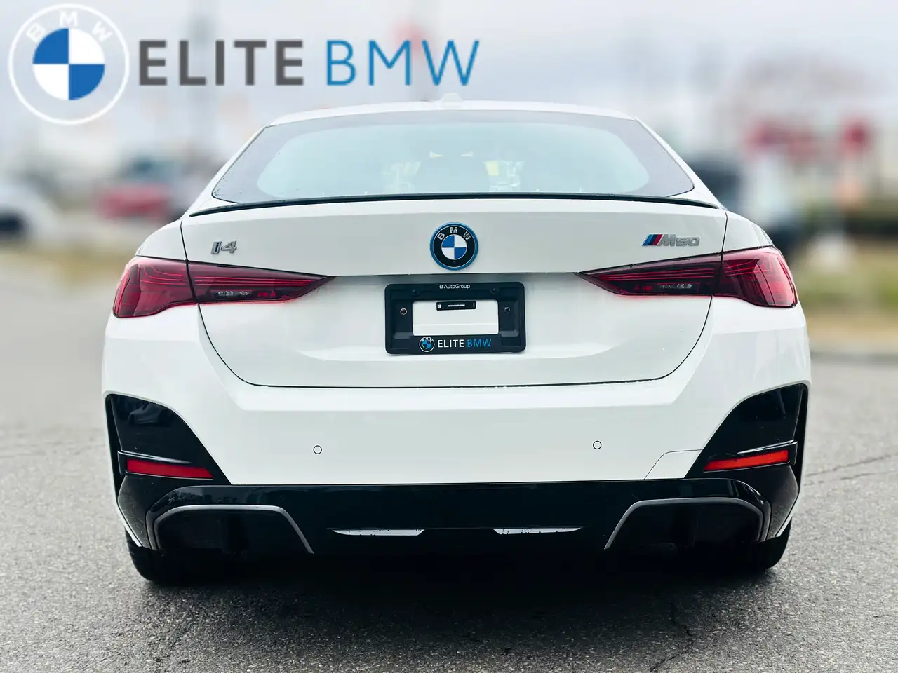 BMW i4 - Image 32