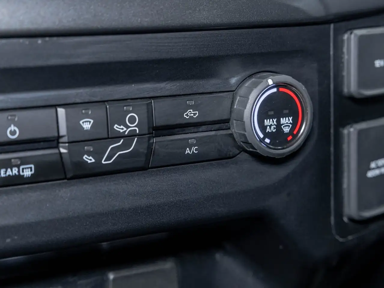 Ford F-150 - Image 23