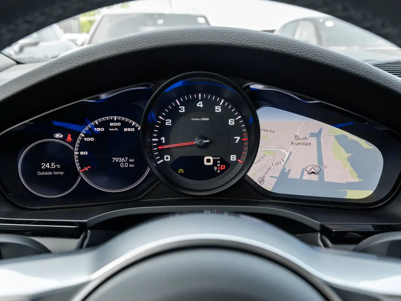 Porsche Cayenne - Image 24