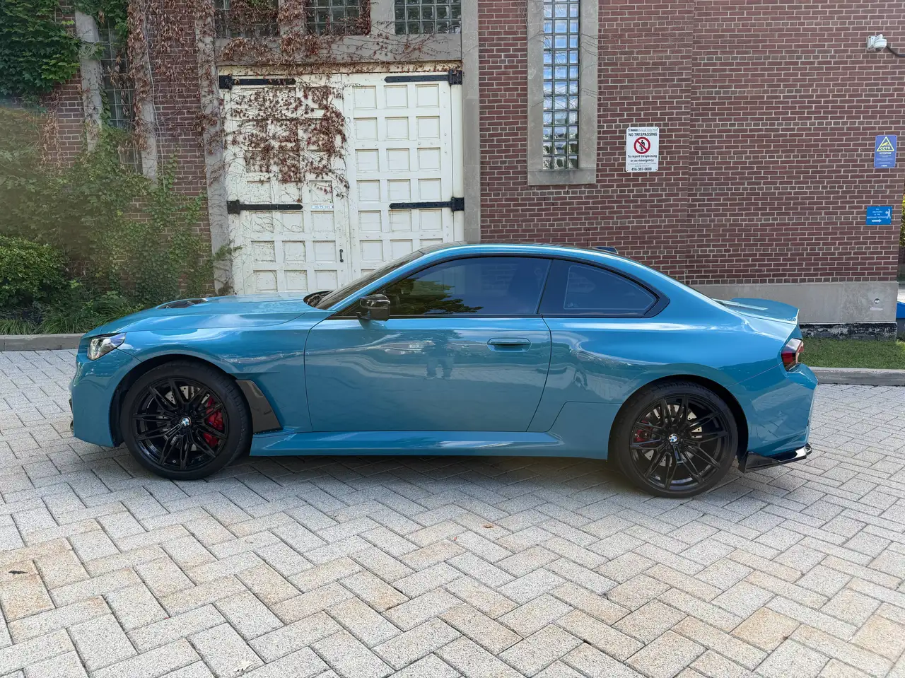 BMW M2 - Image 2