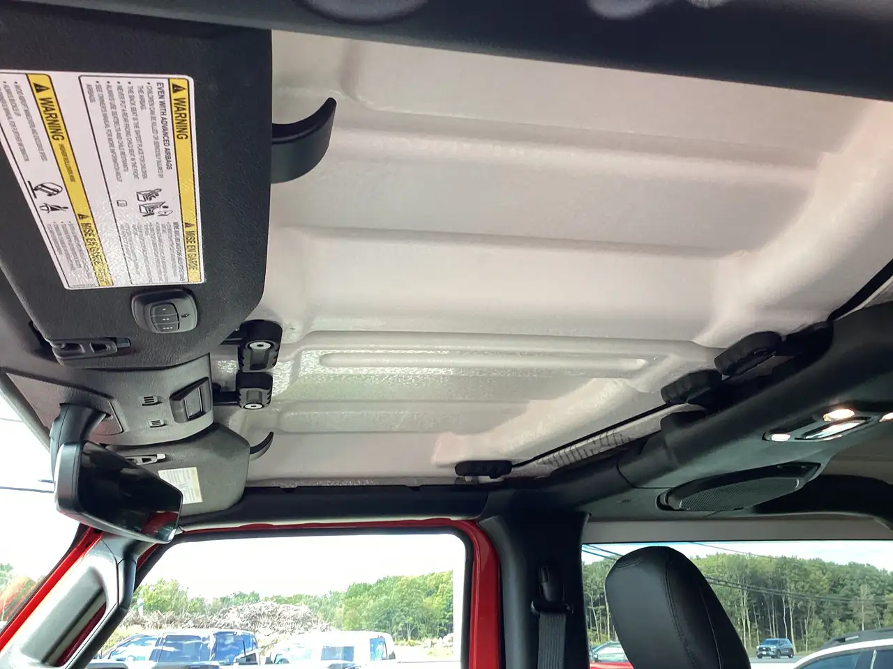 Jeep Wrangler - Image 27