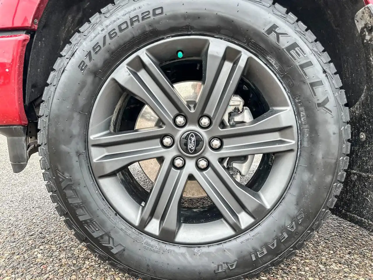 Ford F-150 - Image 11