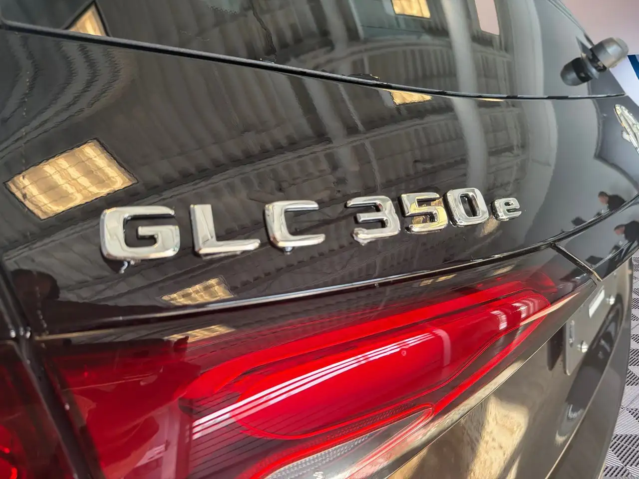 Mercedes-Benz GLC - Image 27