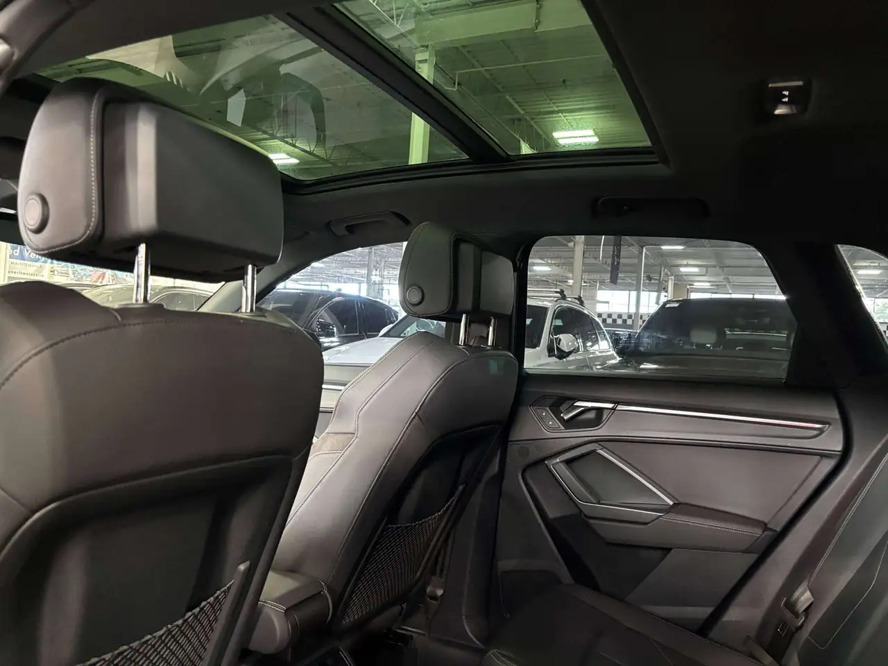 Audi Q3 - Image 7