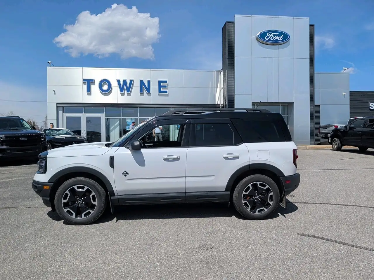 Ford Bronco Sport - Image 2