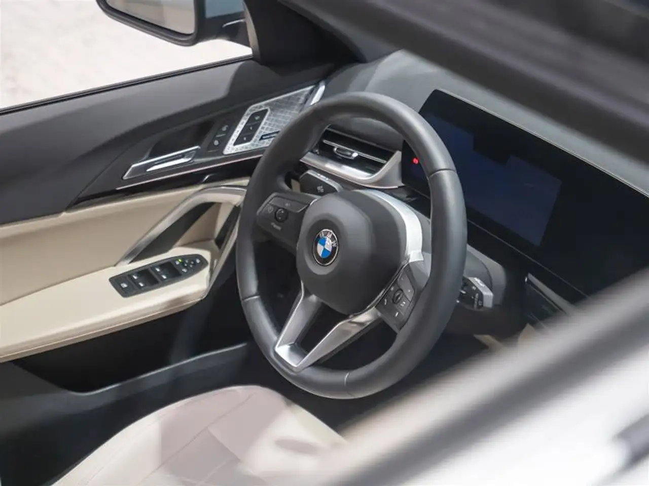 BMW X1 - Image 16