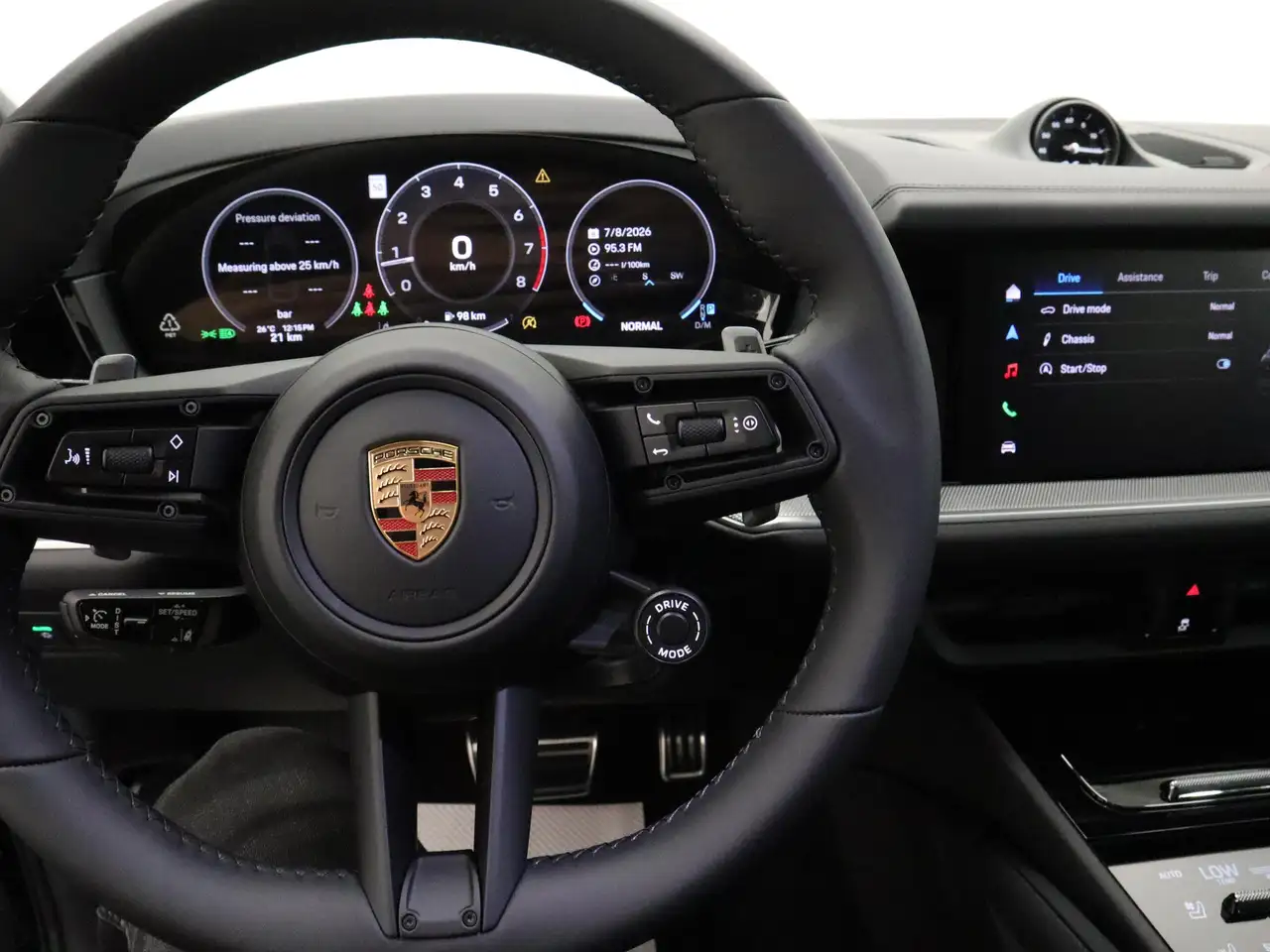 Porsche Cayenne - Image 23