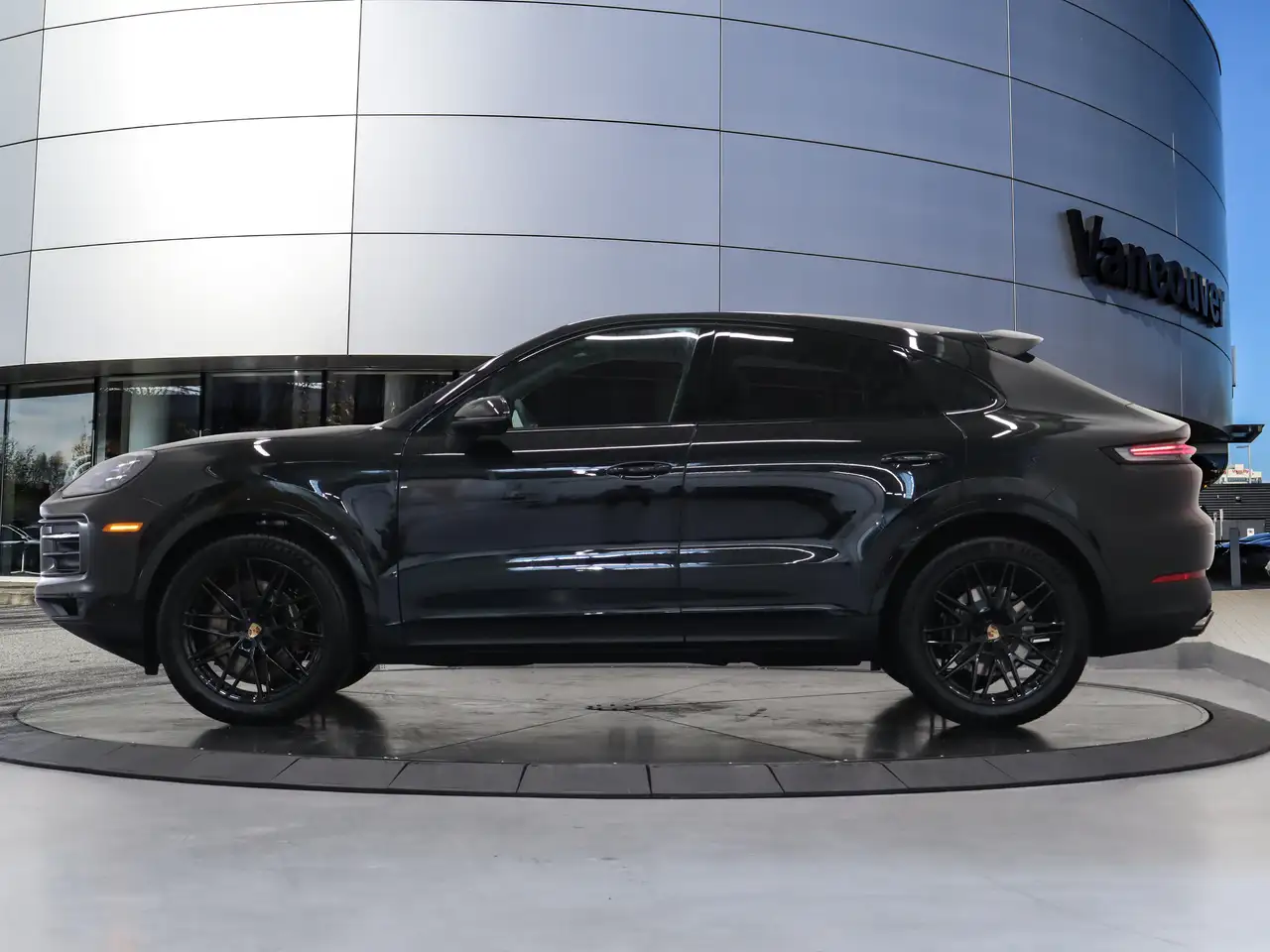 Porsche Cayenne - Image 7