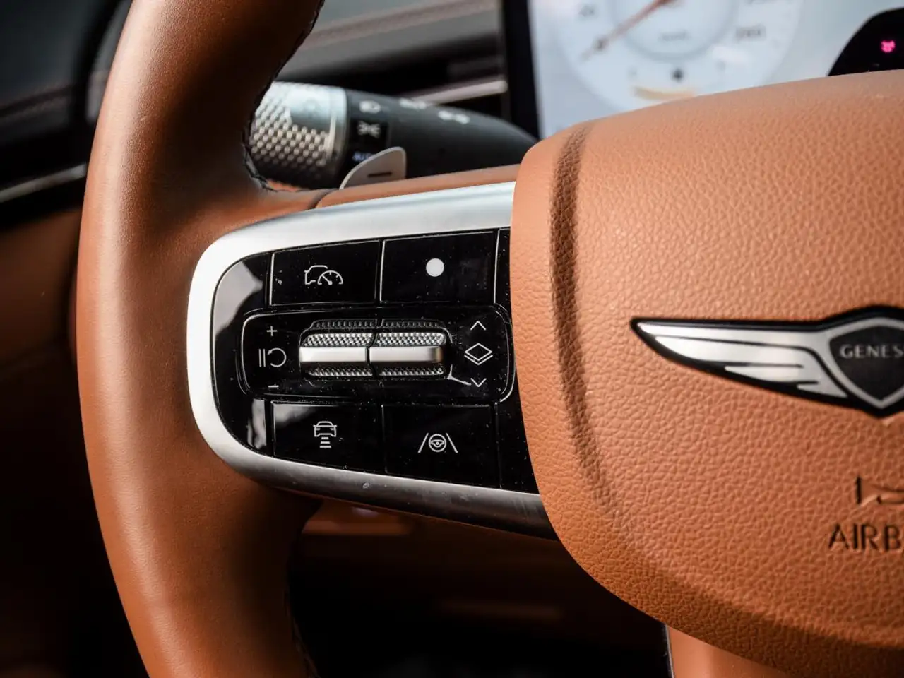 Genesis GV70 - Image 21