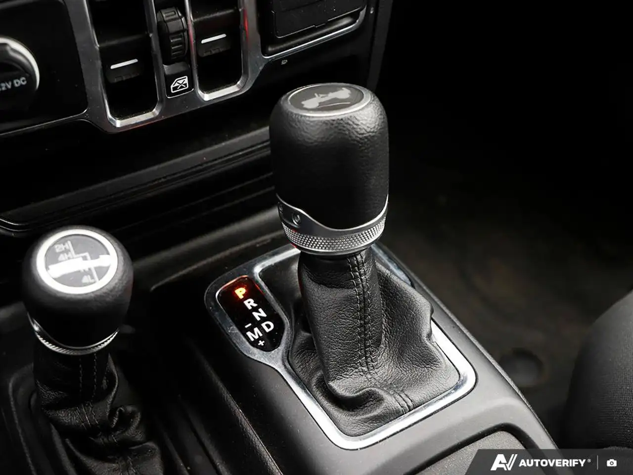 Jeep Wrangler - Image 25
