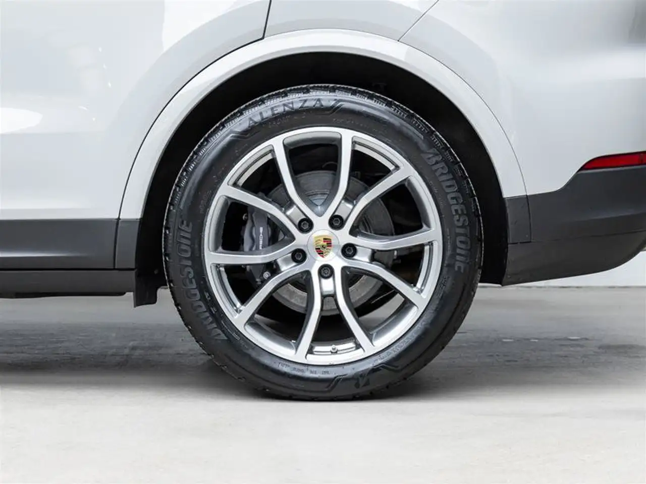 Porsche Cayenne - Image 7