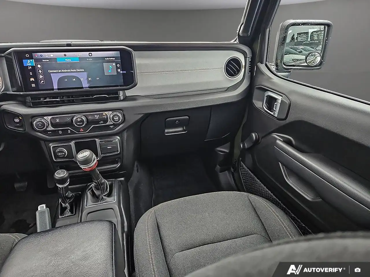 Jeep Wrangler - Image 25