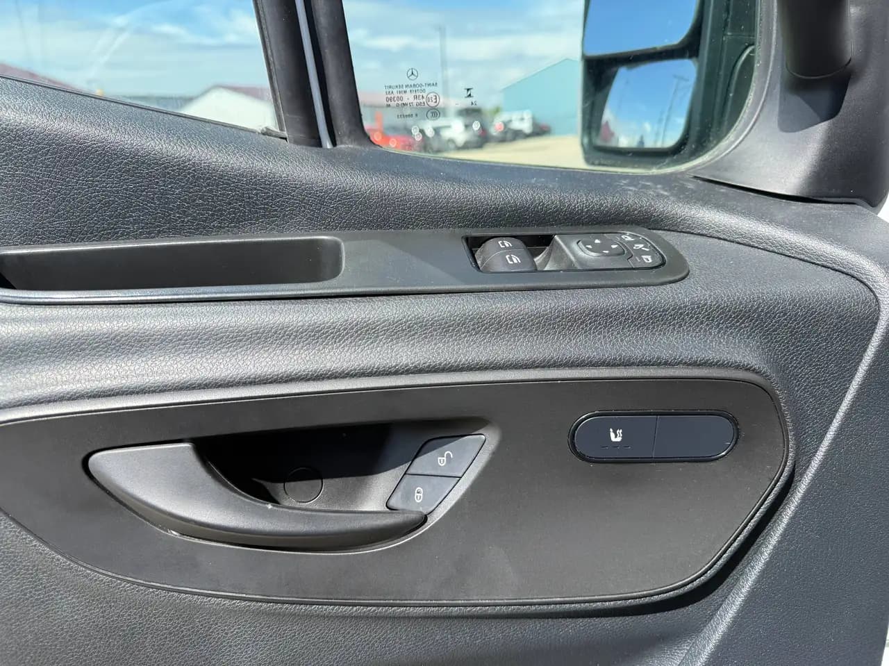 Mercedes-Benz Sprinter - Image 14