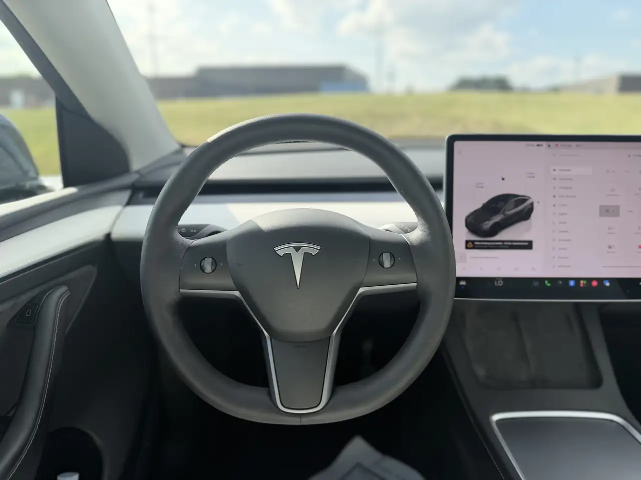 Tesla Model Y - Image 13