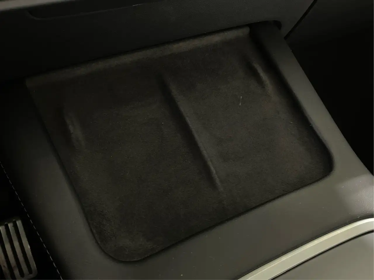 Tesla Model Y - Image 24