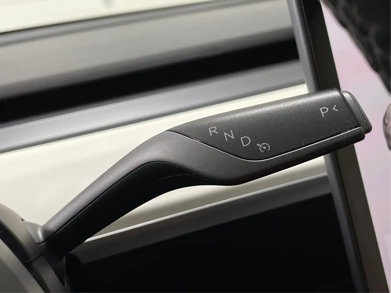 Tesla Model Y - Image 25