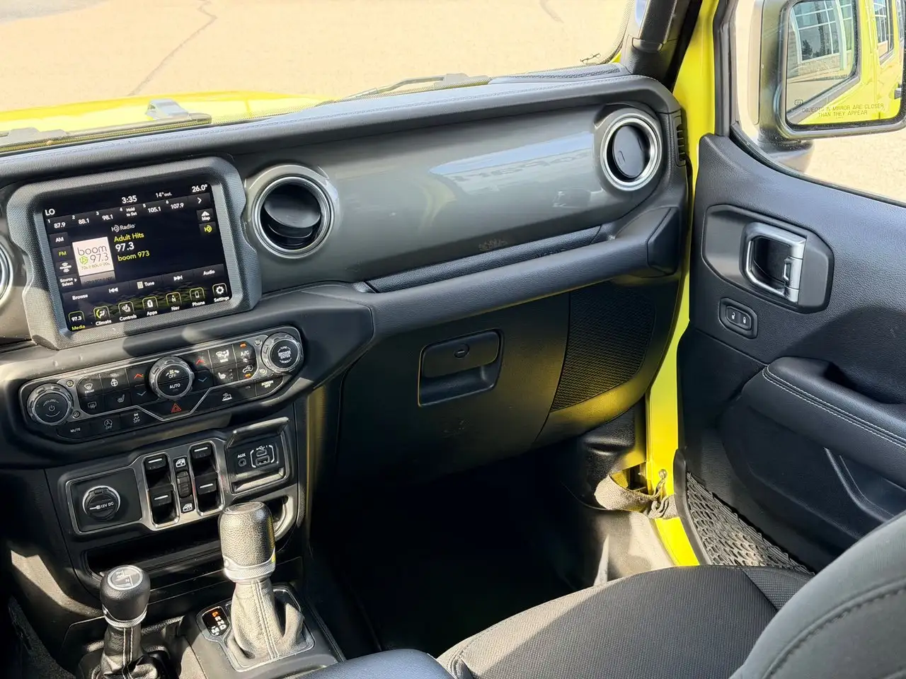 Jeep Wrangler - Image 34