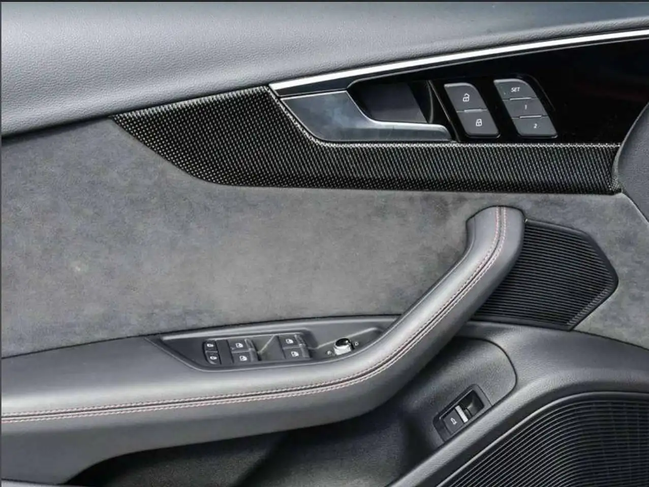 Audi S4 - Image 12