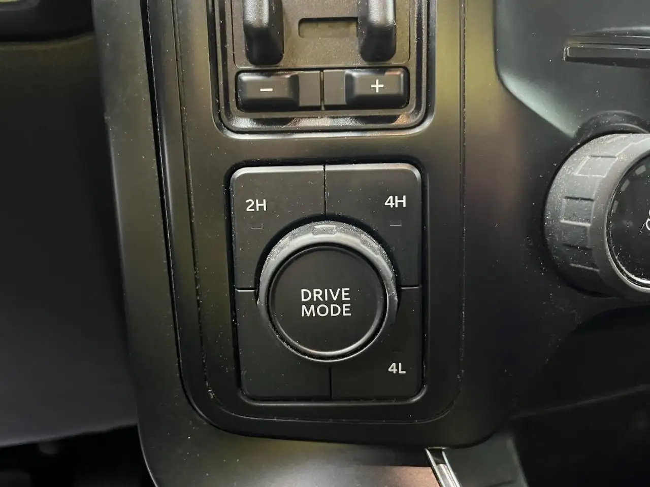 Ford F-150 - Image 12