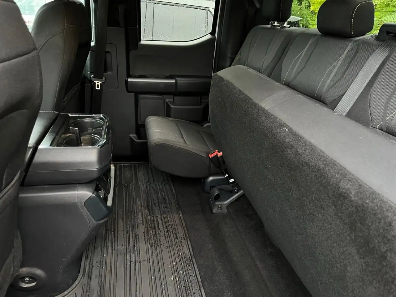 Ford F-150 - Image 10
