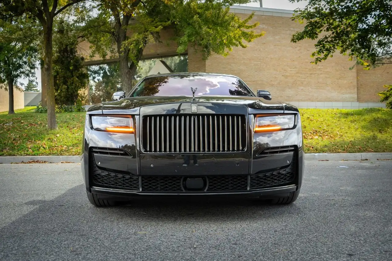 Rolls-Royce Ghost - Image 2