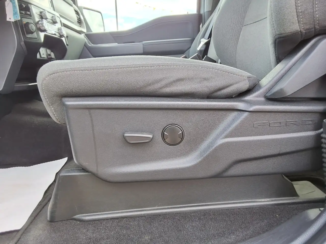 Ford F-150 - Image 14