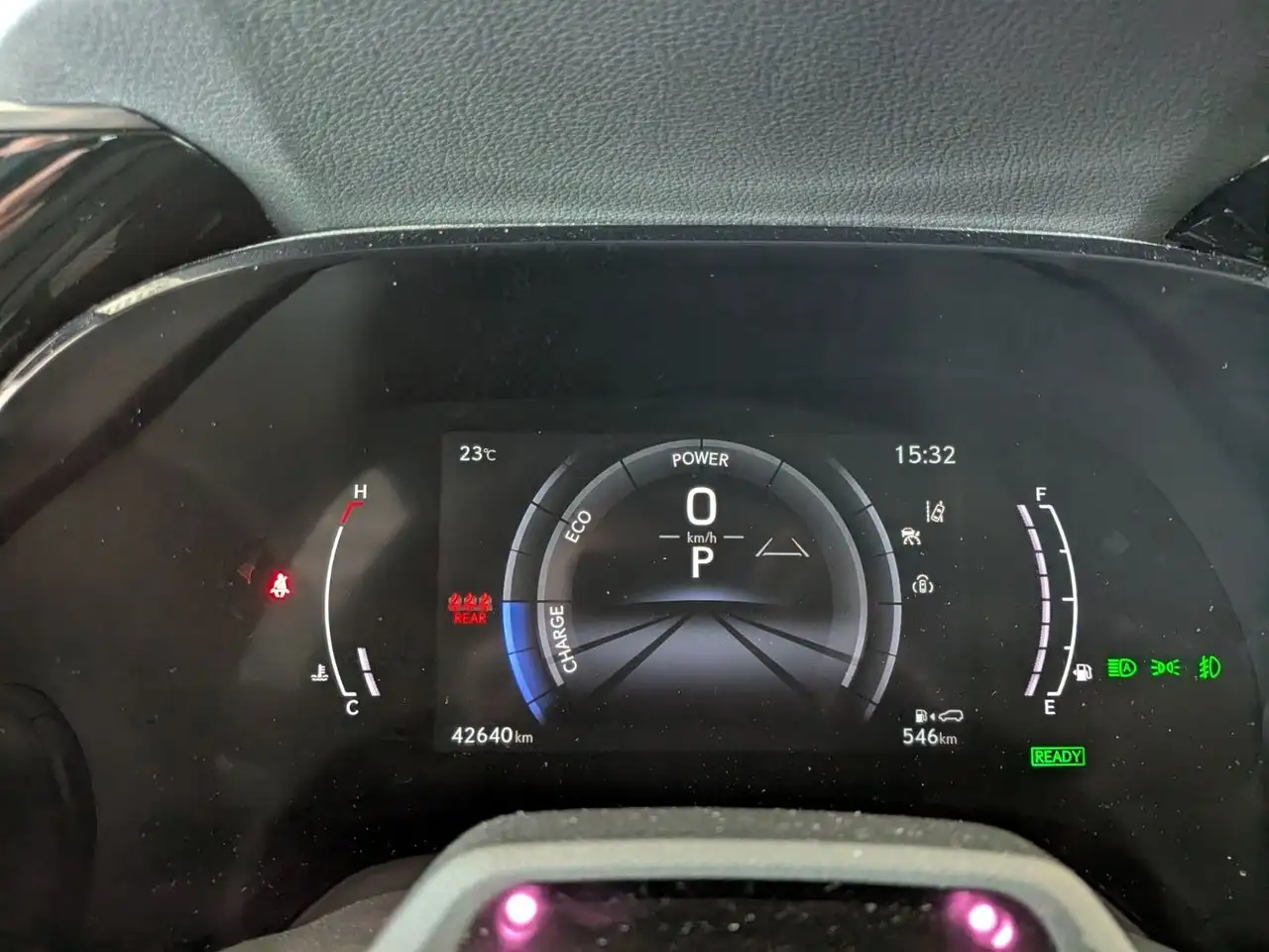 Lexus RX - Image 11
