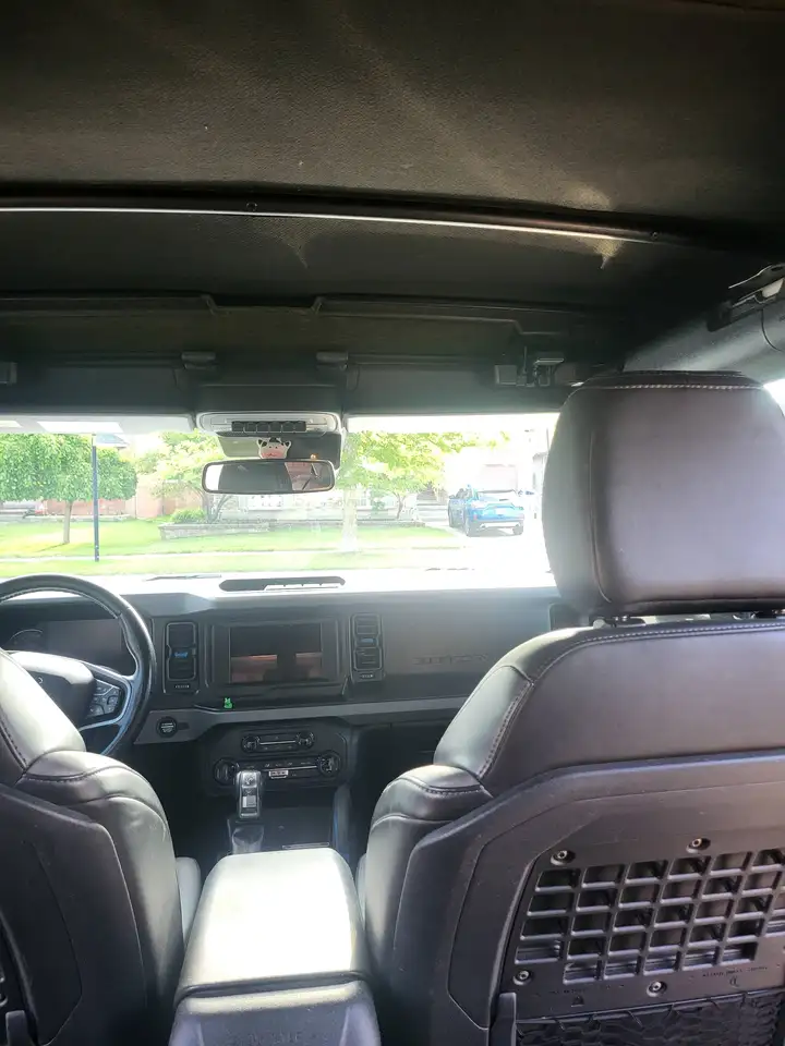 Ford Bronco - Image 20