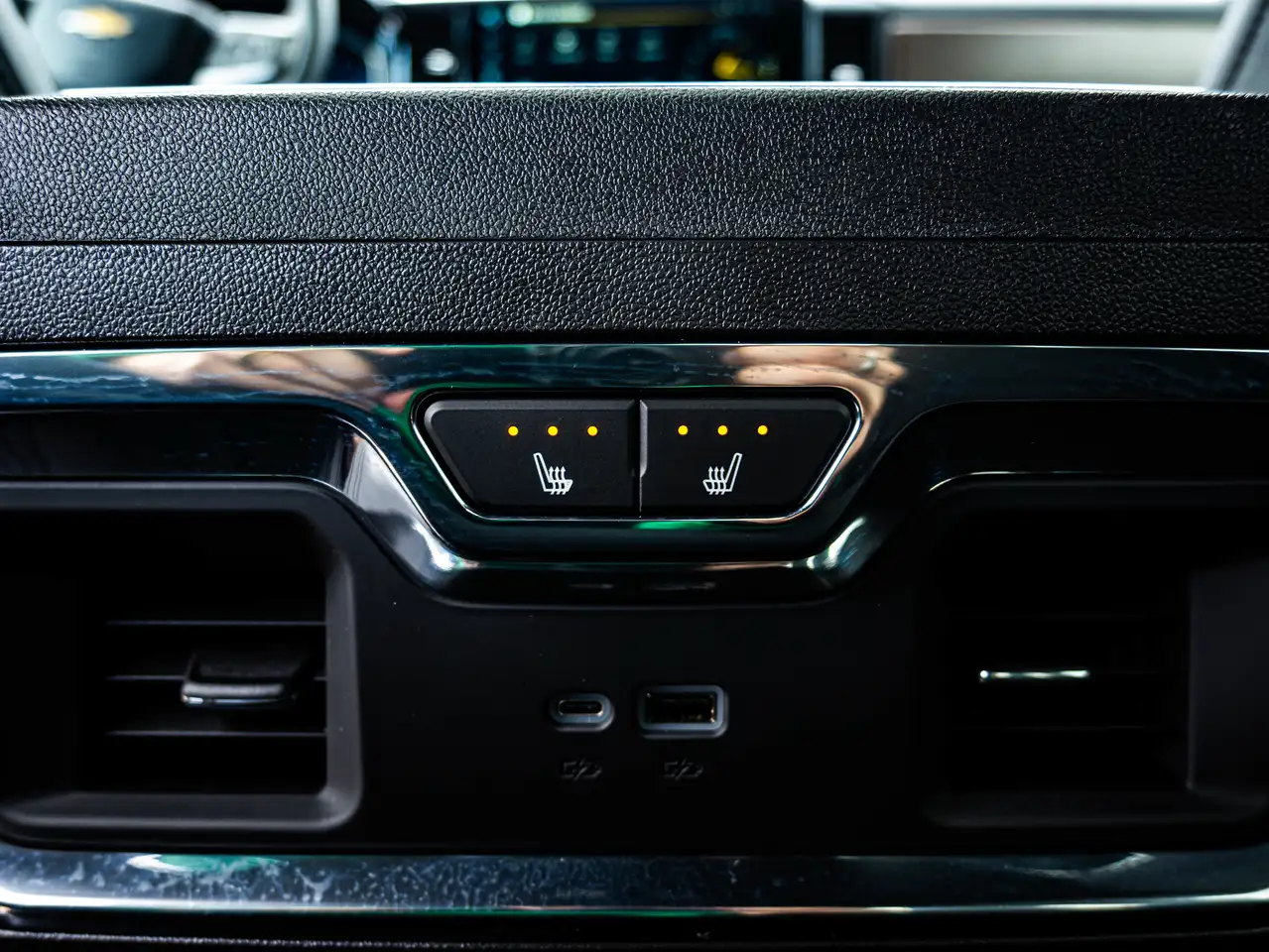 Chevrolet Silverado 1500 - Image 33
