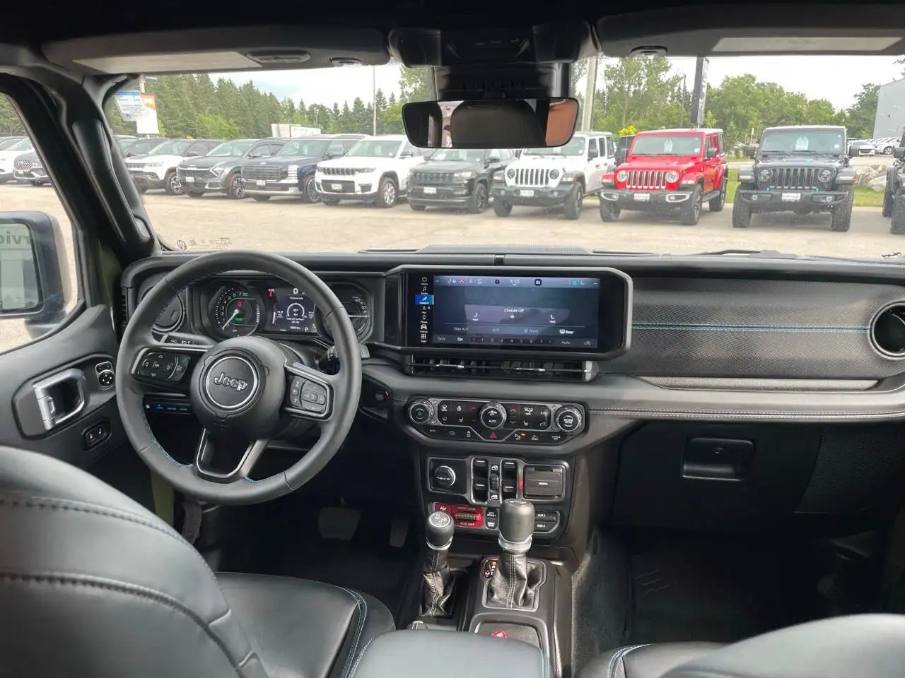 Jeep Wrangler - Image 16