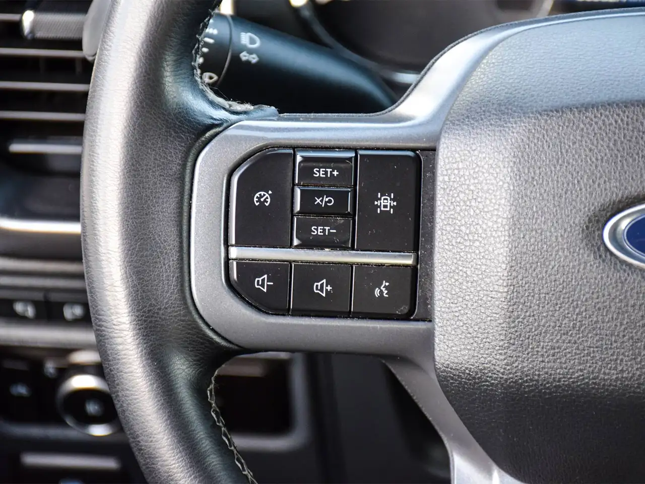 Ford F-150 - Image 18