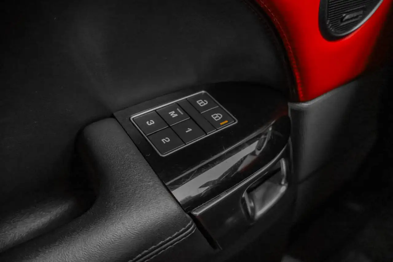 Land Rover Range Rover Sport - Image 32