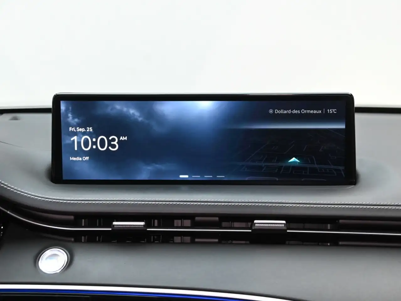 Genesis GV70 - Image 19