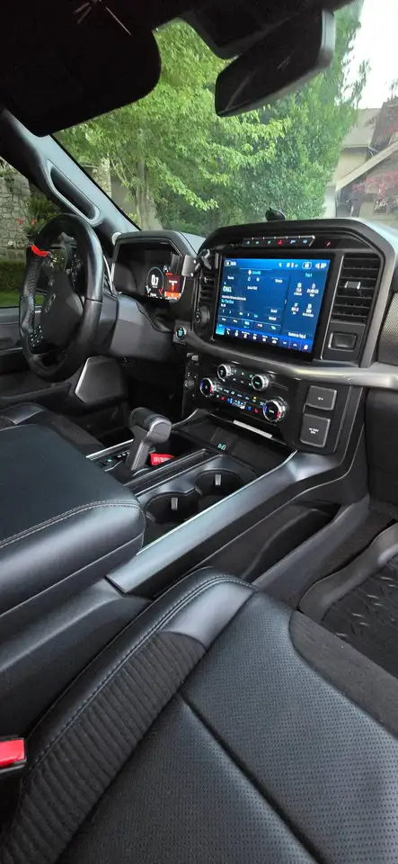 Ford F-150 - Image 29