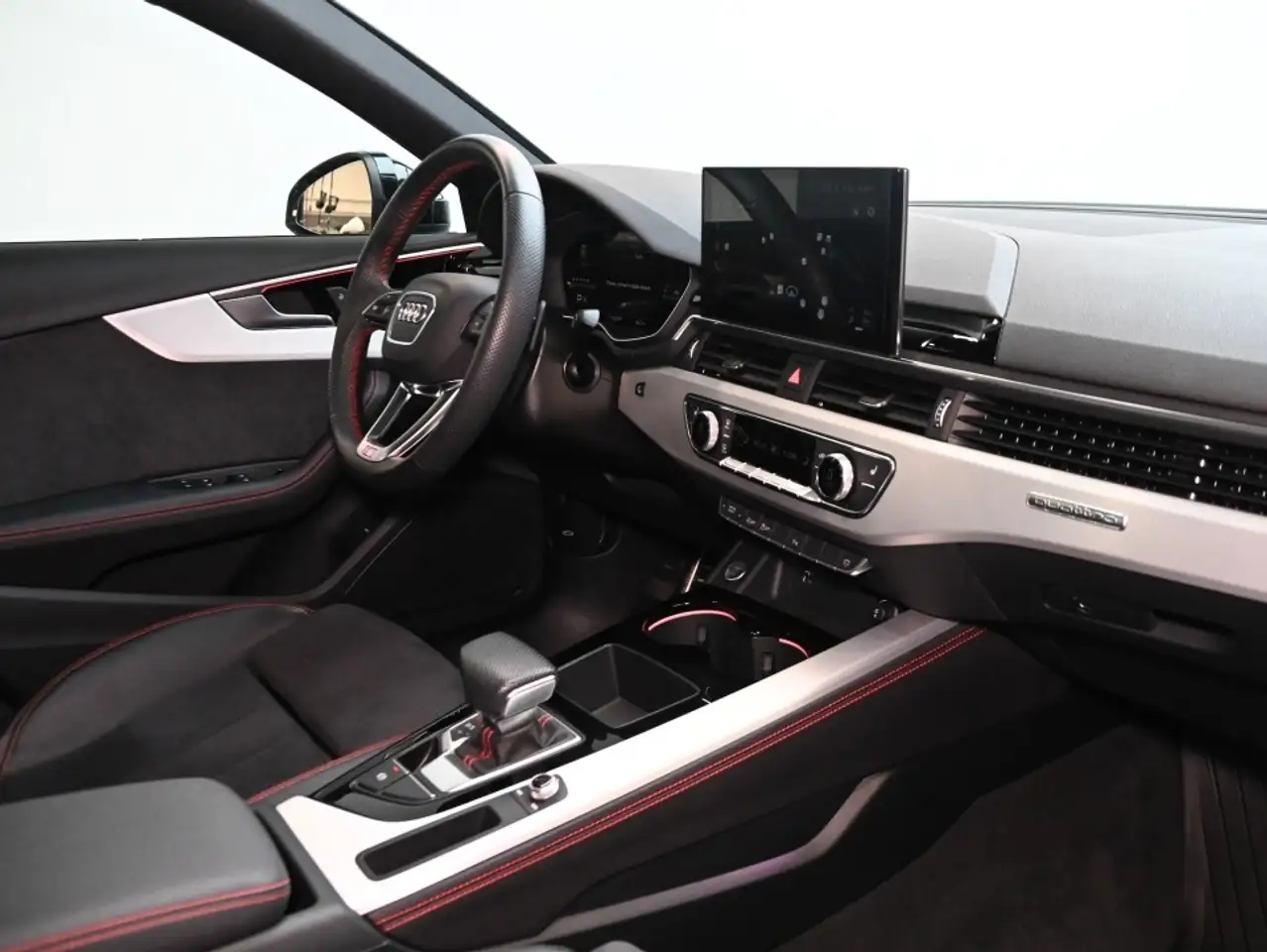 Audi A4 - Image 18