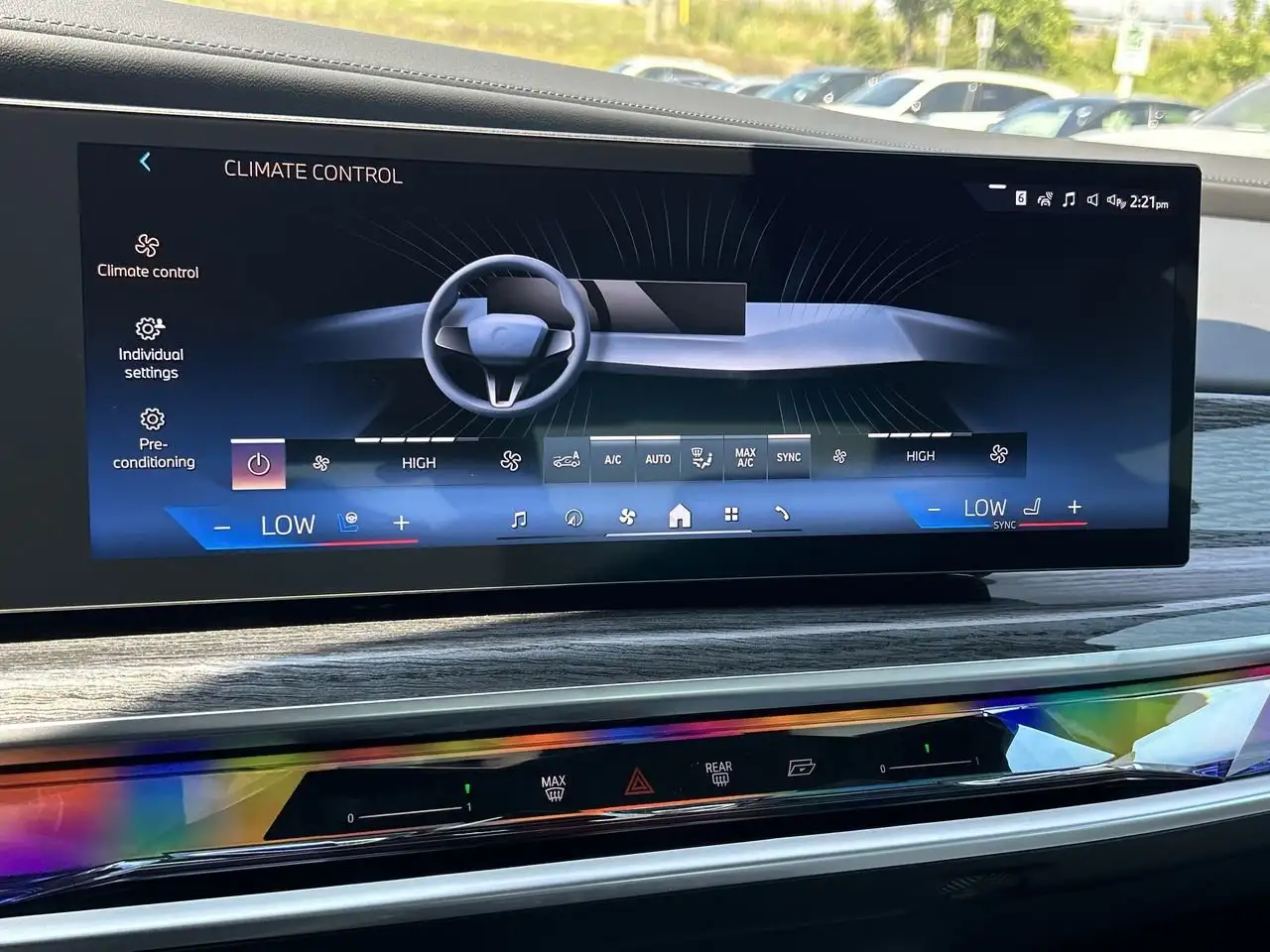BMW 7 Series - Image 27