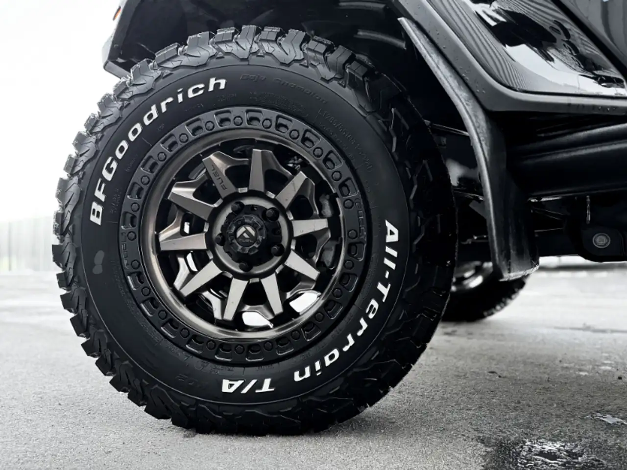 Jeep Wrangler - Image 26