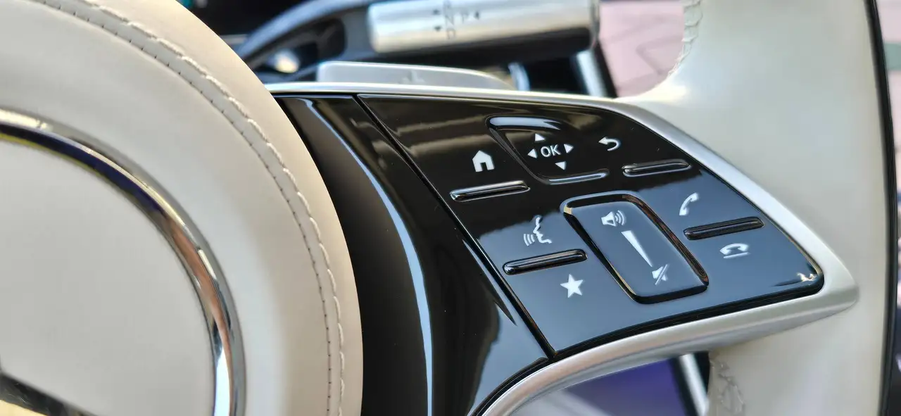 Mercedes-Benz S-Class - Image 20