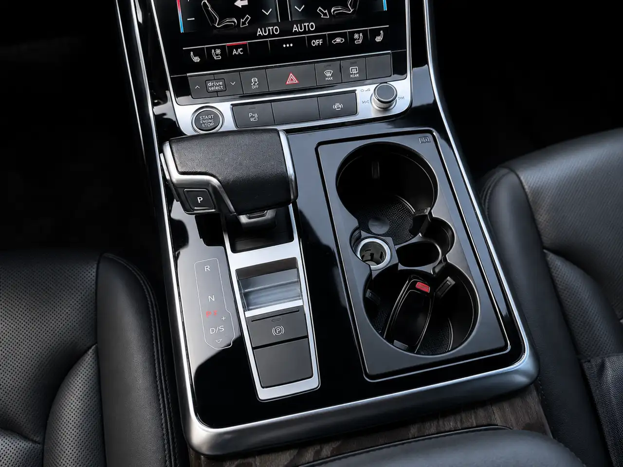Audi Q7 - Image 14