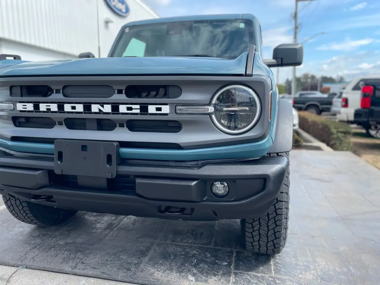 Ford Bronco - Image 19
