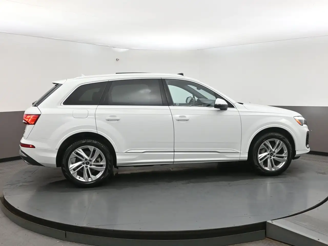 Audi Q7 - Image 41