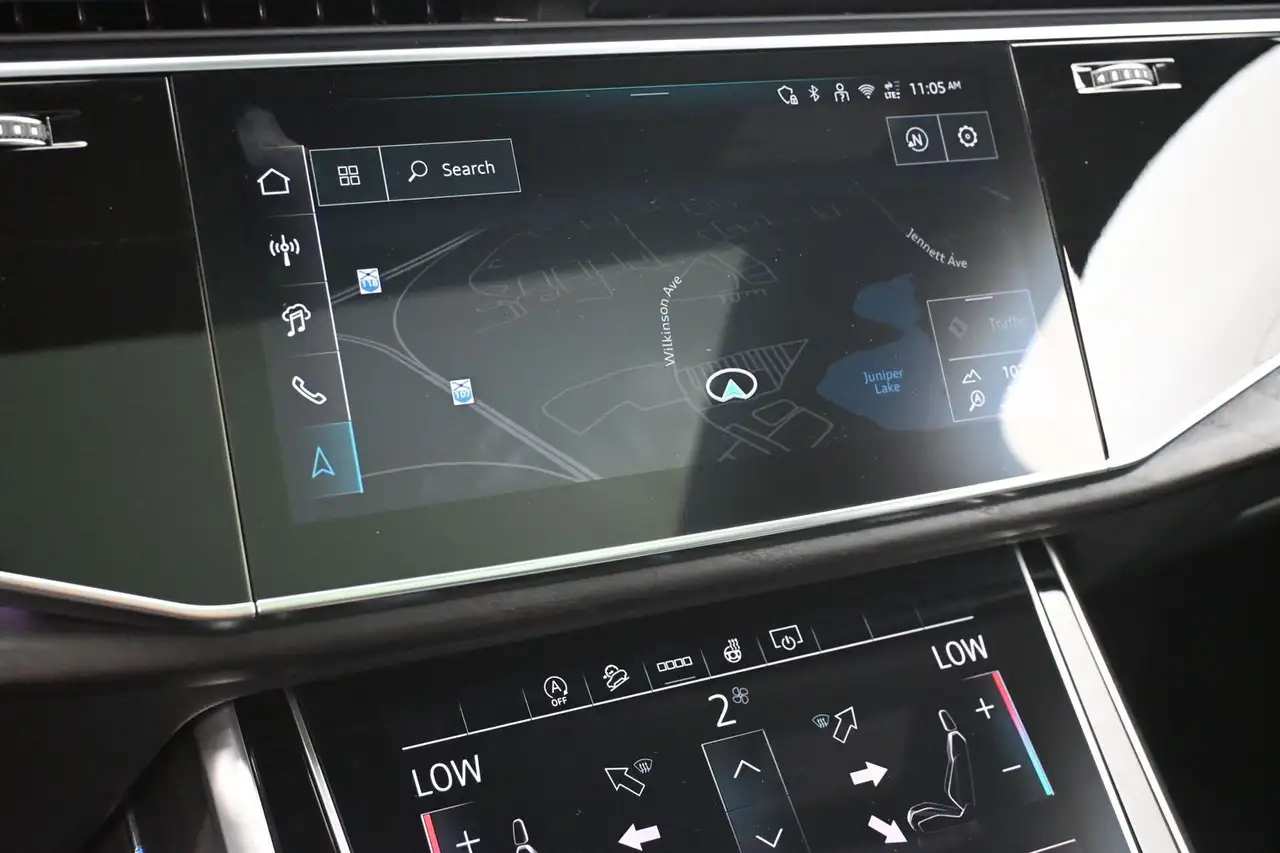 Audi Q7 - Image 8