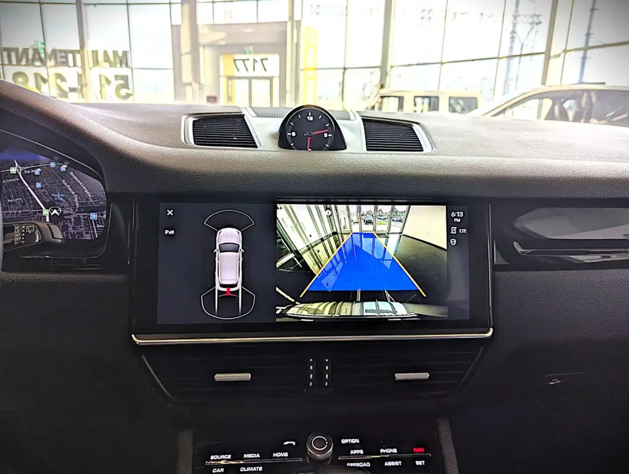 Porsche Cayenne - Image 26