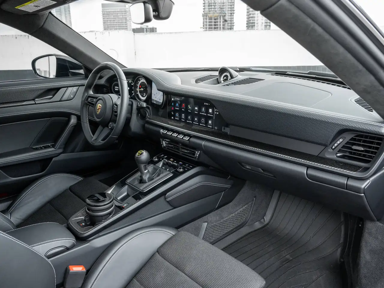 Porsche 911 - Image 35