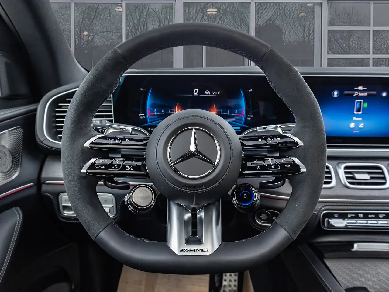 Mercedes-Benz GLE - Image 15