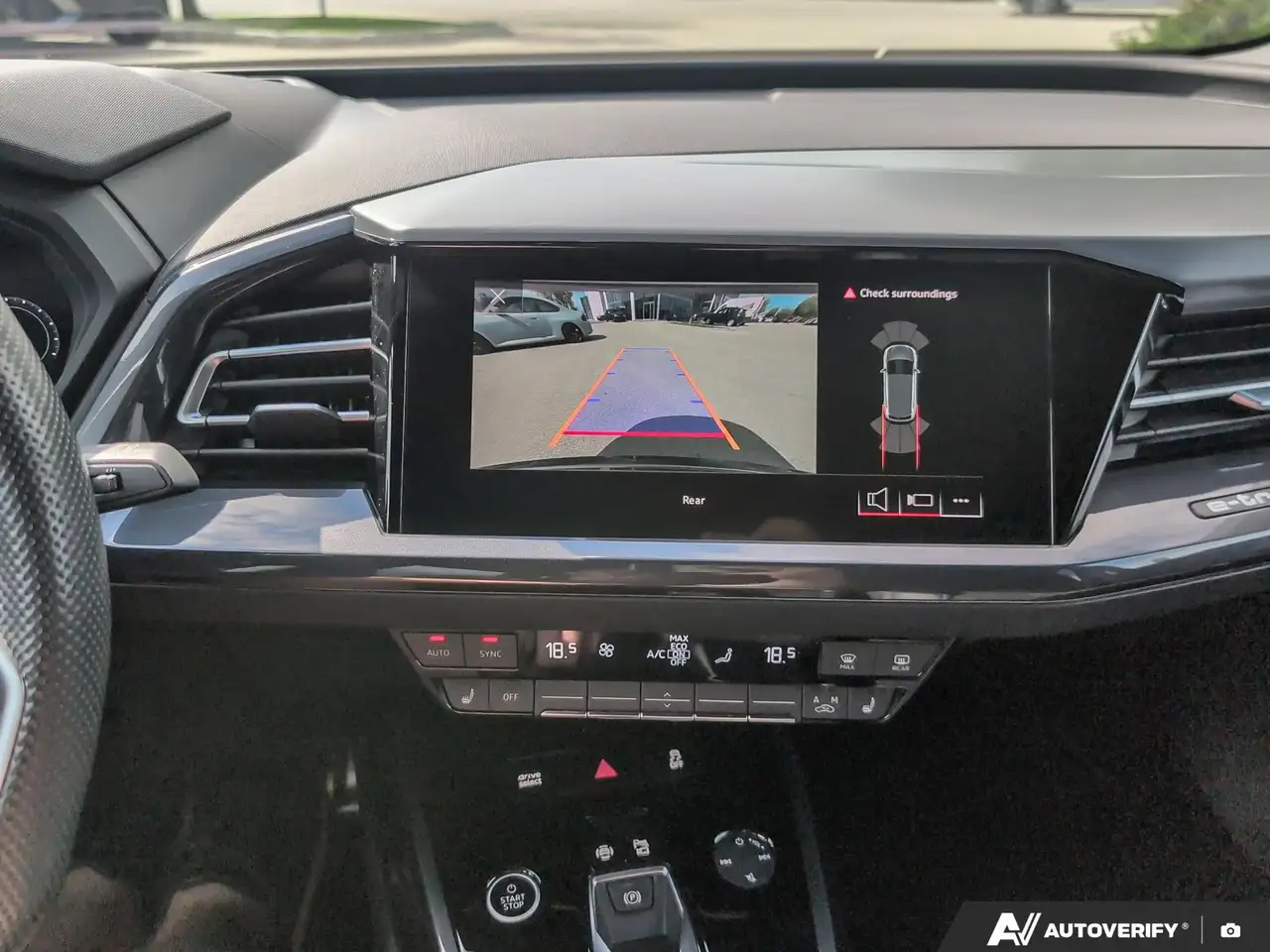 Audi Q4 e-tron - Image 19