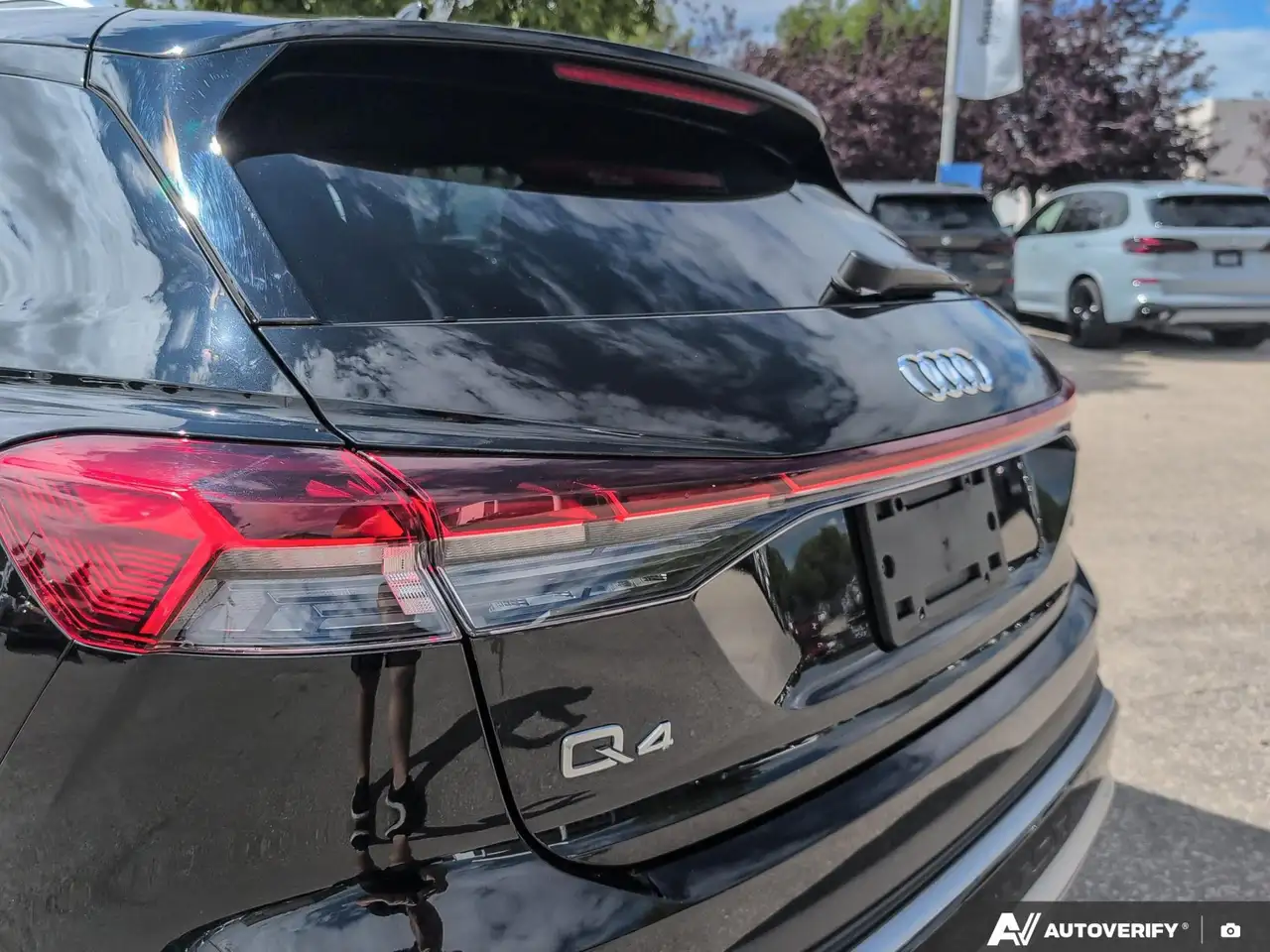 Audi Q4 e-tron - Image 11