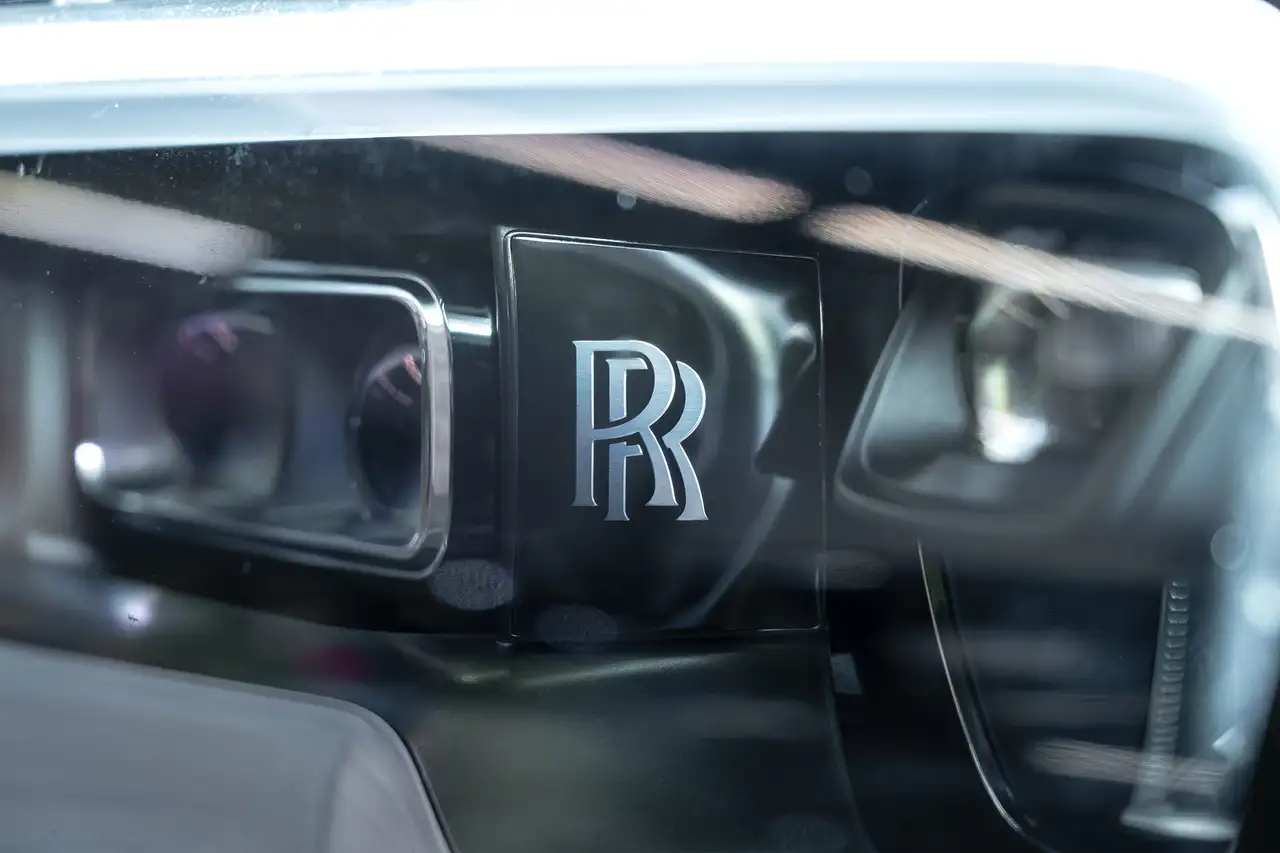 Rolls-Royce Cullinan - Image 13