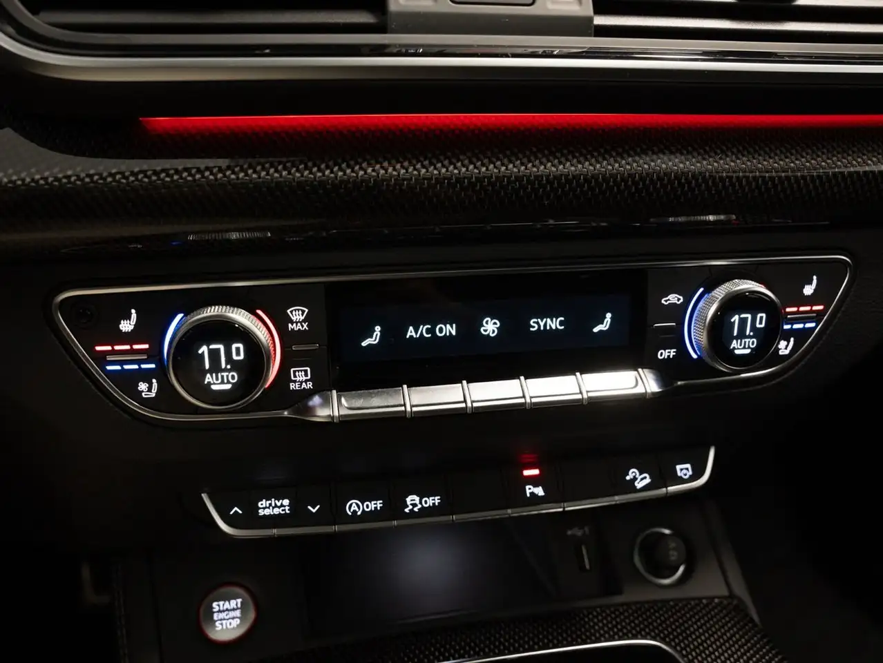Audi SQ5 - Image 20