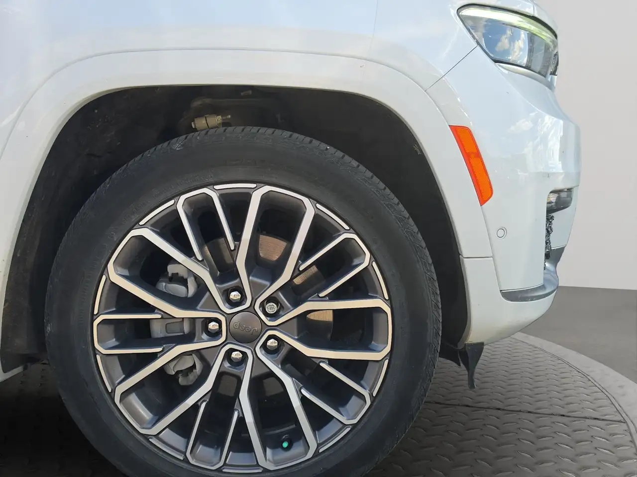 Jeep Grand Cherokee - Image 6